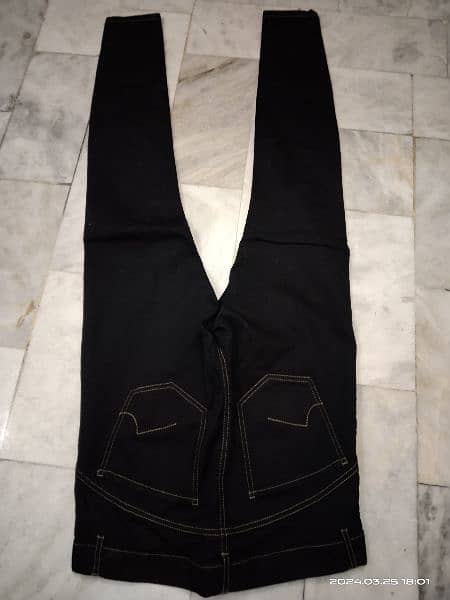 girls jeans color and black 2