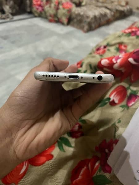 iPhone 6 64gb pta approved 4