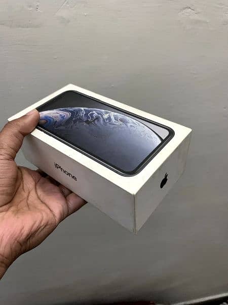 Iphone XR 128GB PTA Approved For Sale 5