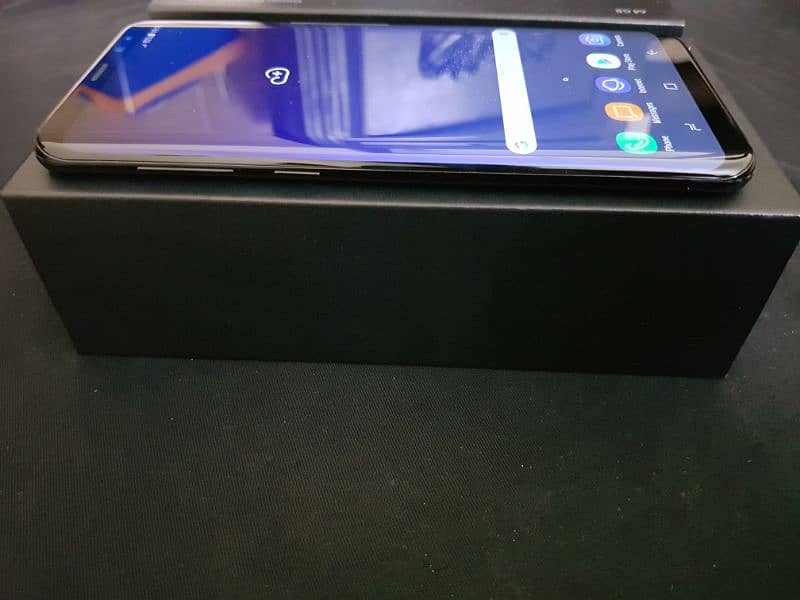 Samsung Galaxy S8 Plus Dous Dual Sim Midnight Black colour 3
