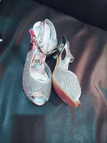 brand silver heels  once used 2 hours 10/10 5