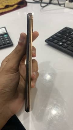 IPHONE XS MAX PTA APPROVED  64gb