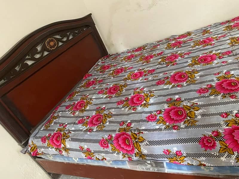 king size bed + sofa + 2 iron almari 2