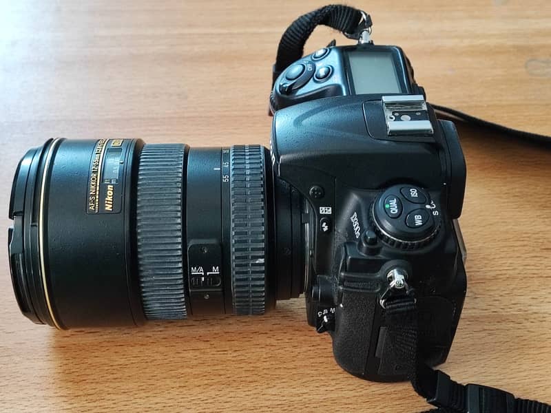 NiKON D300s DSLR Professional digital camera with prime Lense 1