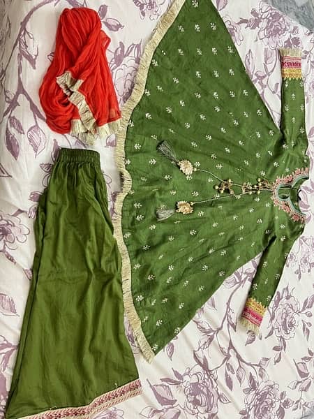 girl branded outfit for eid 1