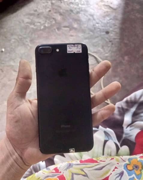 Iphone 7plus 128GB pta approved 1
