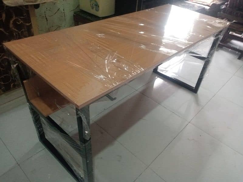 5ft wide workstation PC Table / Desk with shelf 3