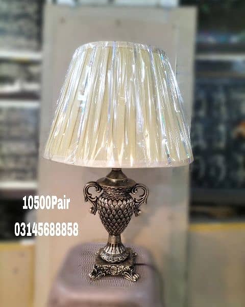 Pair of  beautiful Resin made Table Lamps !
Price of 1pair  PKR 10500 4