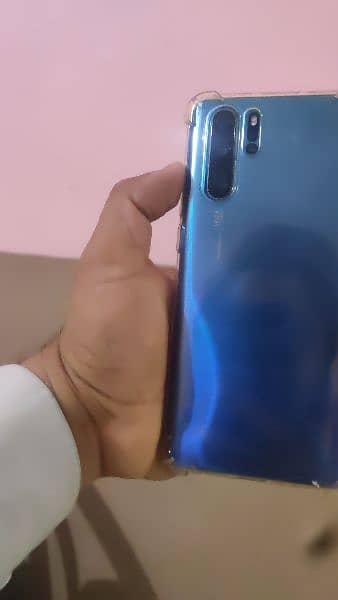 Huawei P30 pro 6/128 with case 5