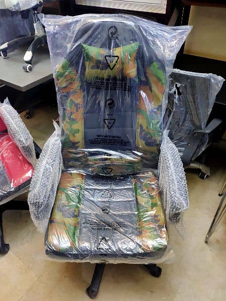 "The Throne of Victory: Ultimate Gaming Chair" 0