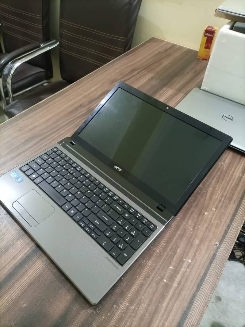 Acer Aspire 5750 Core i5 2nd Gen 8GB Ram 320GB HDD Intel 2