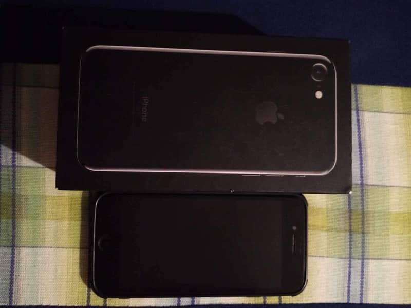 iPhone 7 with original box/ original cable/ back cover 2