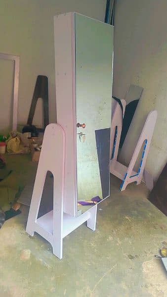 brand New stylish standing mirror cabinet. 6