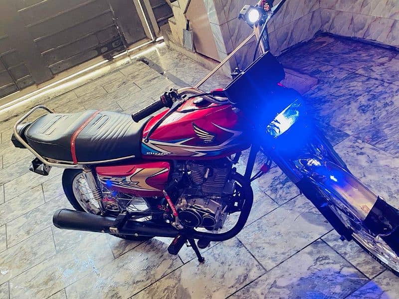 Honda 125cc for sale condition new full decorated 12