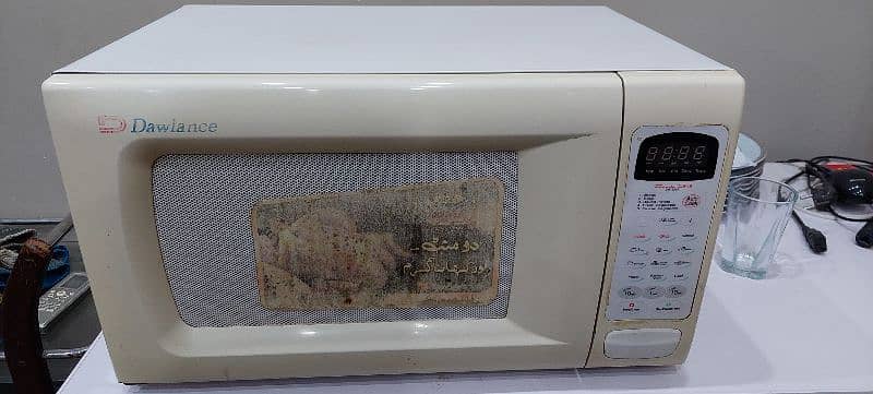 36 liter dawlance microwave oven good condition 0