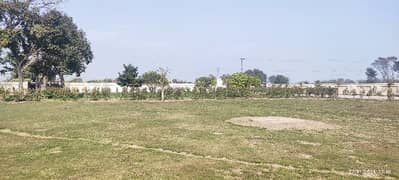Ideal Farm House For Rent On Barki Road