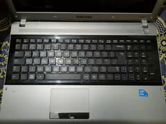 Samsung Core i3. Neat and clean laptop just like new