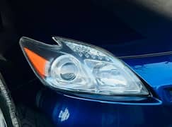 Toyota prius 1.8 head lights