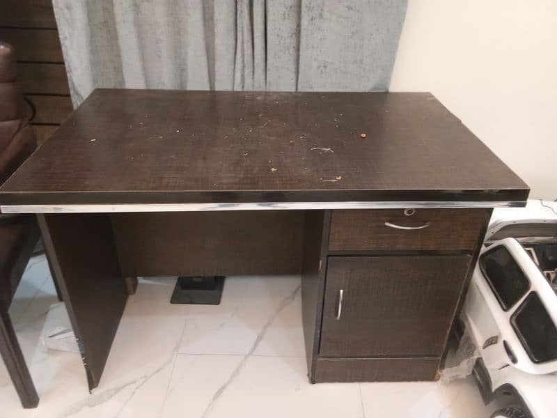 New Executive Table for Sale in Lahore at best price 3