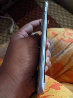 s6 edge 10/10 condition no shade no dot  just display pe line h