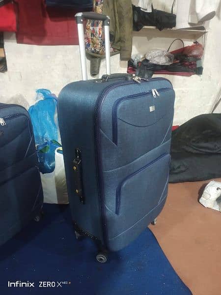 Luggage/Traveling bag 7