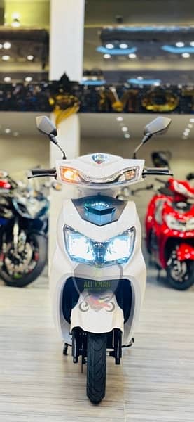 METRO M6 THRILL YADEA E8S PRO T9 E10 A7 LY RAMZA EVEE SCOOTY SCOOTER 8