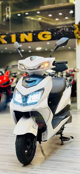 METRO M6 THRILL YADEA E8S PRO T9 E10 A7 LY RAMZA EVEE SCOOTY SCOOTER 10