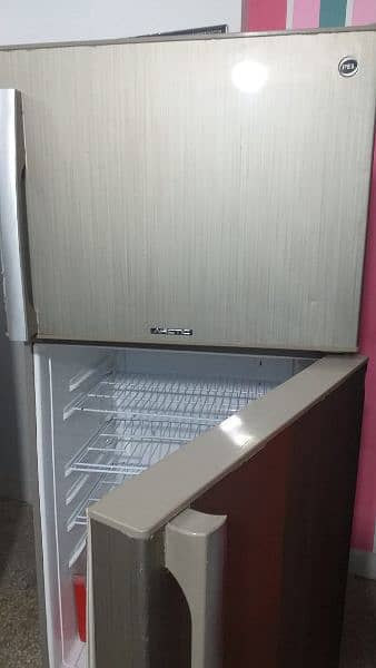 PEL refrigerator model 140 1
