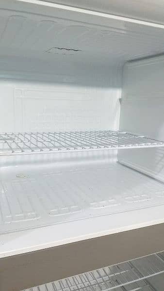 PEL refrigerator model 140 3