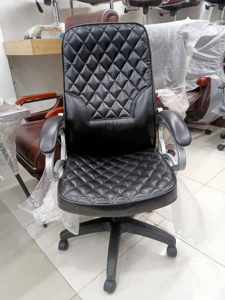 Office Chair / visitors Chair / boss chair 1