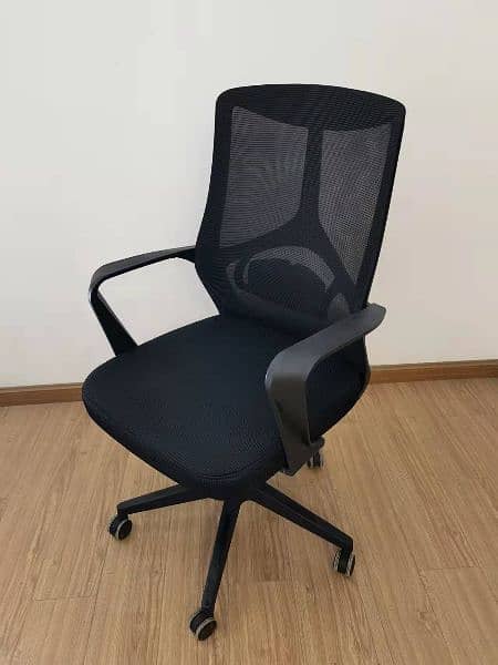 Office Chair / visitors Chair / boss chair 2