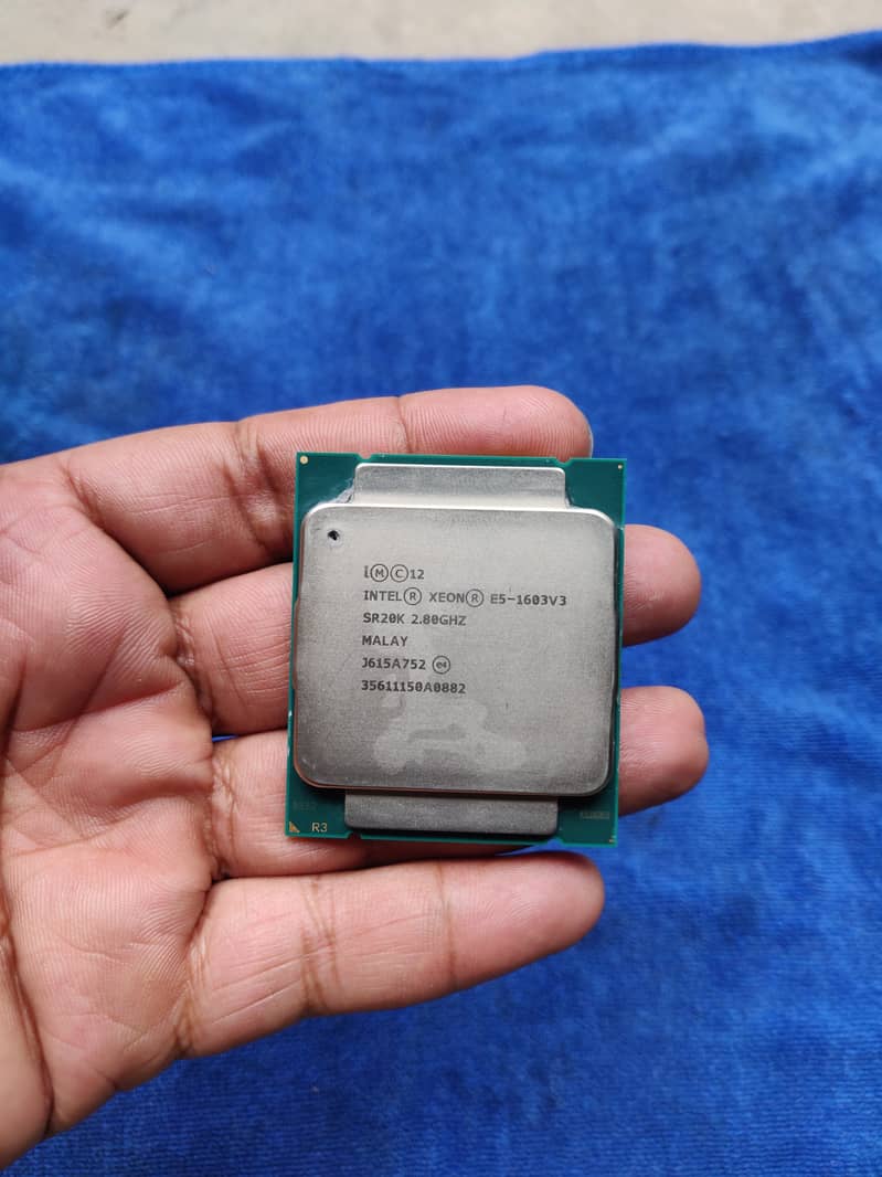 Intel® Xeon® Processor E5-1603 v3 10M Cache, 2.80 GHz 4