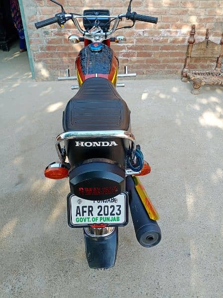 Honda 125 Aplaidfor 1
