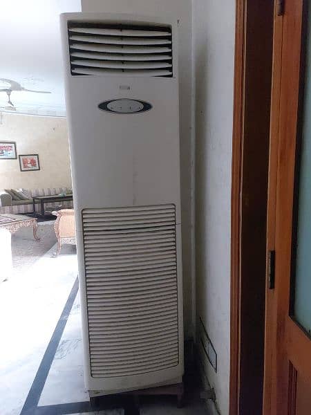 Ac Cabinet, 4 Tons 10 by 10 condition 2