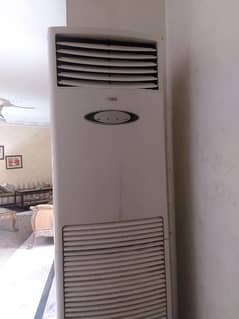 Ac Cabinet, 4 Tons 10 by 10 condition