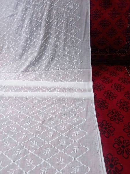 white chadar/Shawl/ ladies shawl/ branded Shawl/ lawn shawl 2