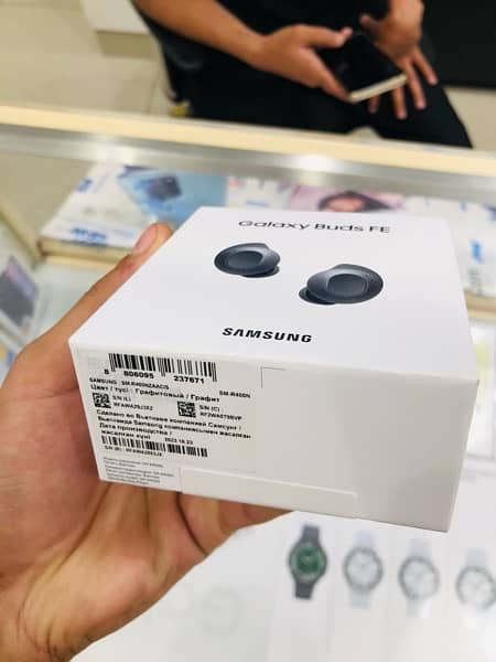 Samsung Galaxy Buds 2 (Brand New) 2