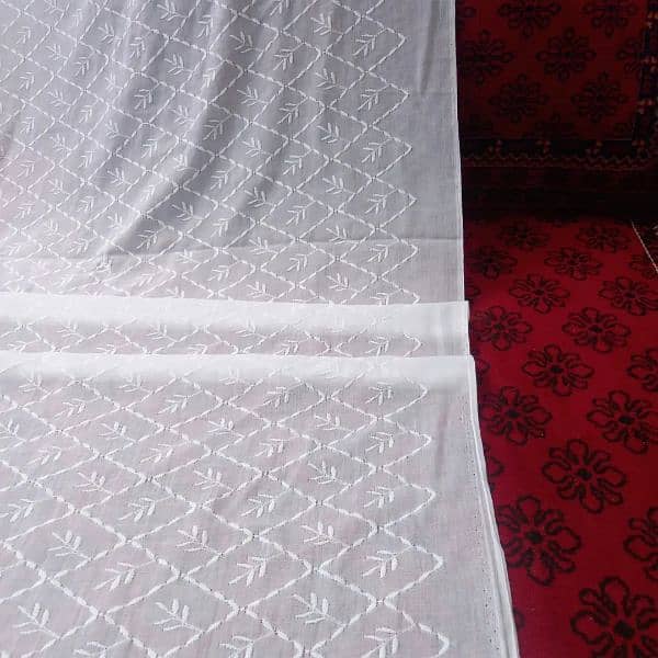 White chaddar/ Shawl/ ladies shawl/ branded Shawl/ lawn shawl 11