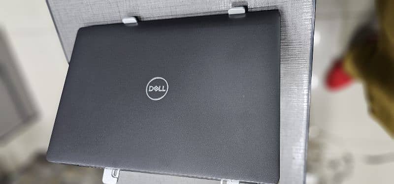 Dell Latitude 5300 I5 8th Generation New shape with bzell less screen 7