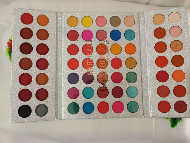 Eye Shades 63 Colours Beauty Glazed Gorgeous Makeup Kit 2