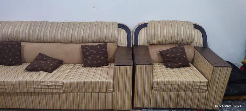 Beige sofa set for sale 2
