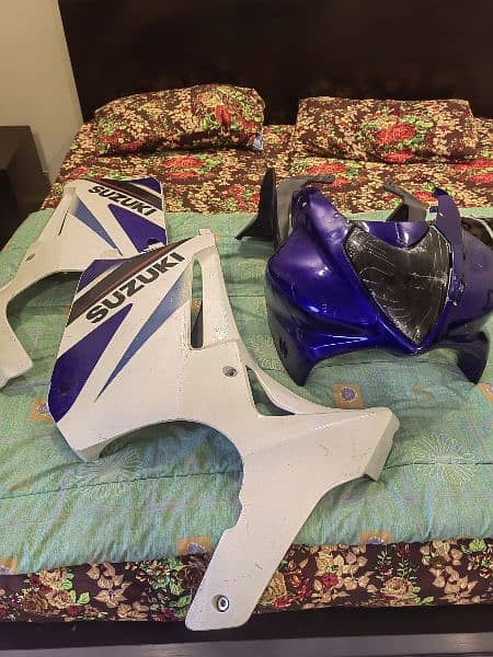 Suzuki Gs500 Complete Fairing. 8