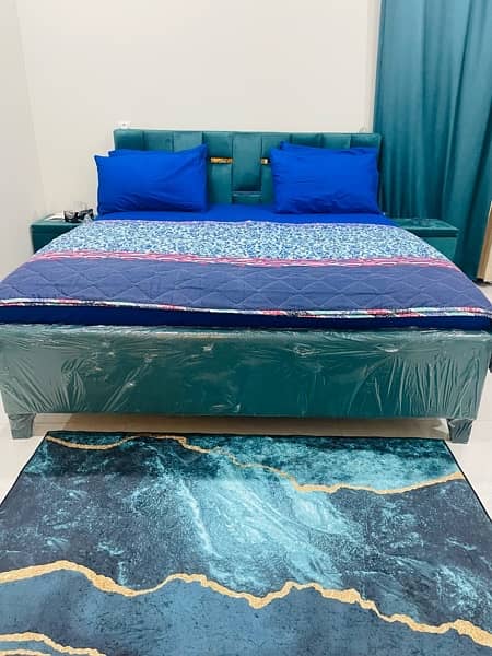 bed with side tables / double bed / bed / bed set / Furniture 1