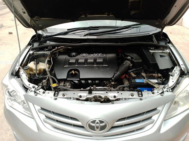 Toyota Corolla GLi 1.6 Auto 12