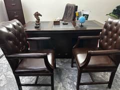 Complete set of office furniture in good condition
