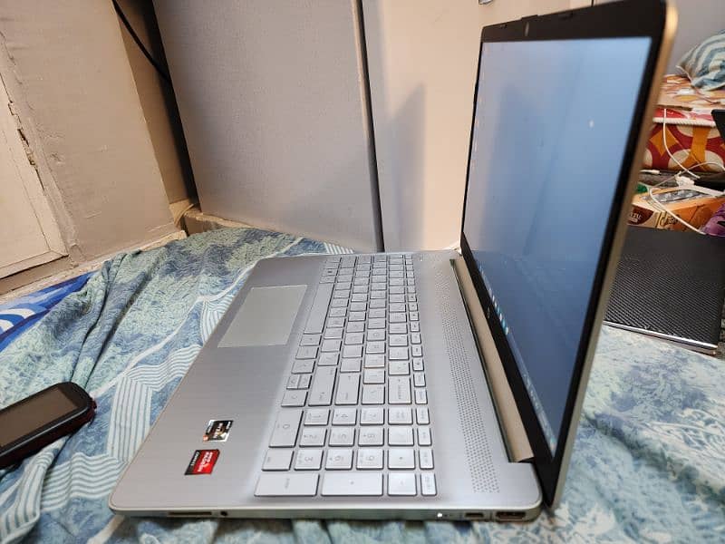 HP Laptop (Negotiable) (Brand New is 1.2 lac) 3