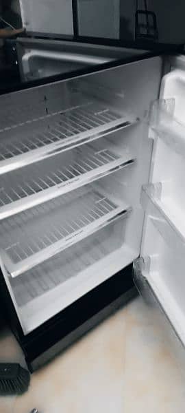 pel fridge brand new condition large 9
