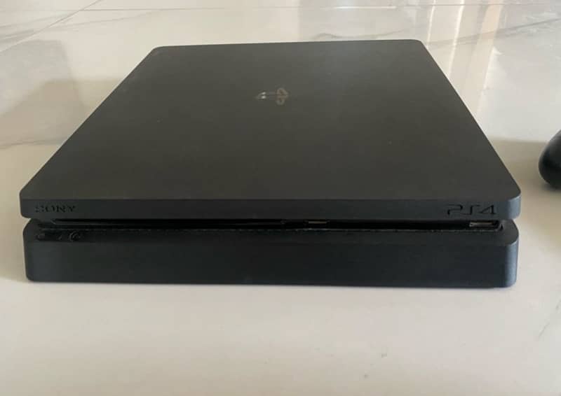 PlayStation 4 slim 1 TB - ps4 1000 GB / play station 4 ps 4 10