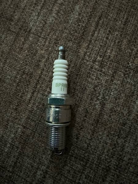 Nissan Genuine Spark plug. 3