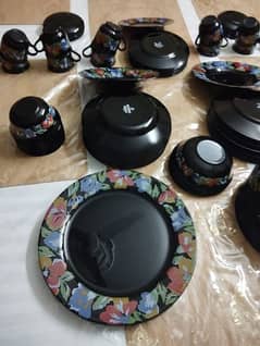 Arcoroc Black Dinner Set with floral design